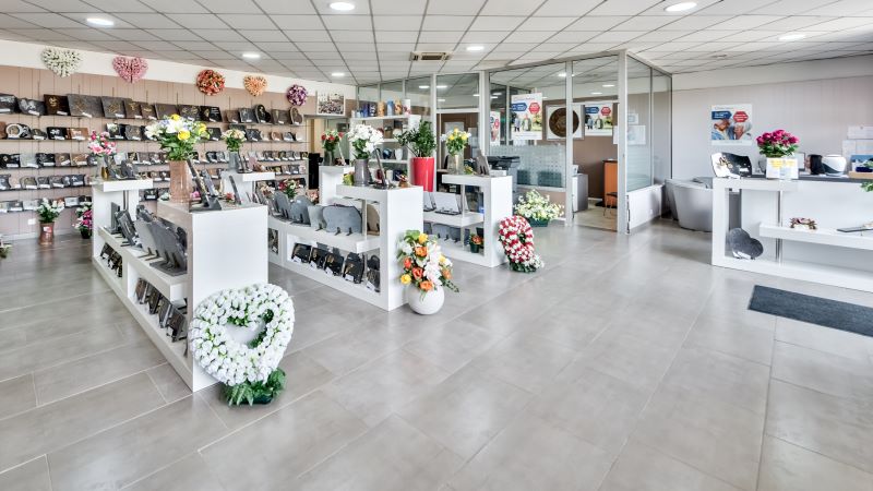 intérieur agence pompes funèbres Toyos Ales