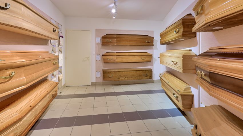 salle exposition cercueils Pompes funèbres agence Denis Amiens
